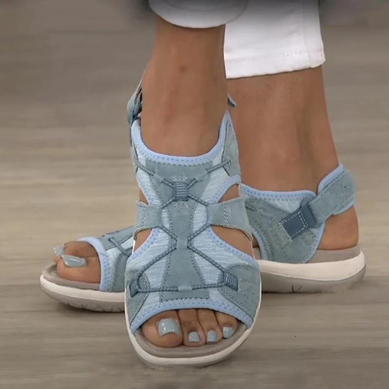 Sandalia cerrada deportiva para mujer