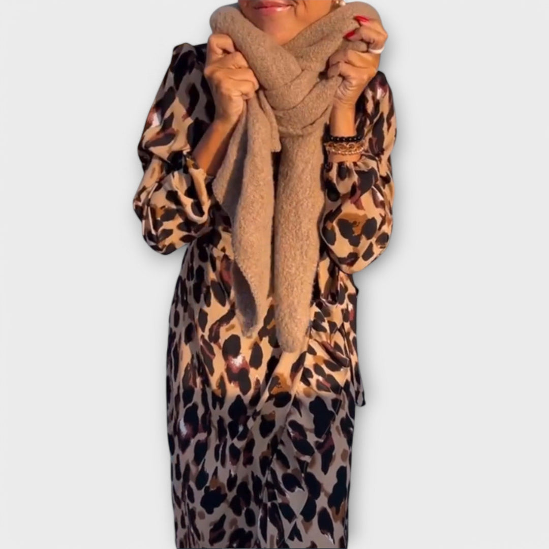 Emilia - Casual Leopard Print Dress