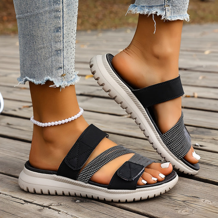 Sandalia deportiva plana para mujer