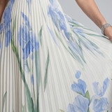 Alejandra | Vestido midi sin mangas con escote cuadrado y estampado floral