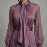 Gabriela | Vestido Maxí Ruffle con Cuello de Lazo