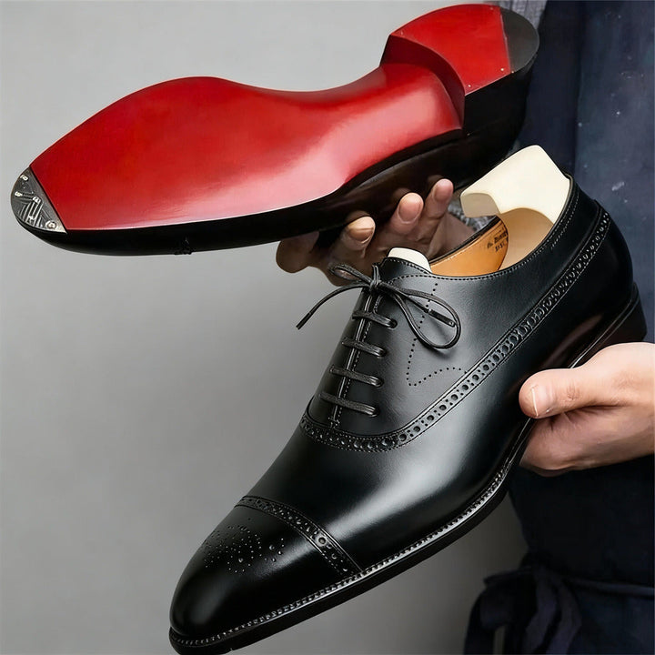 Nicolás Zapato Ejecutivo de Punta – Autoridad Silenciosa. Máximo Impacto.