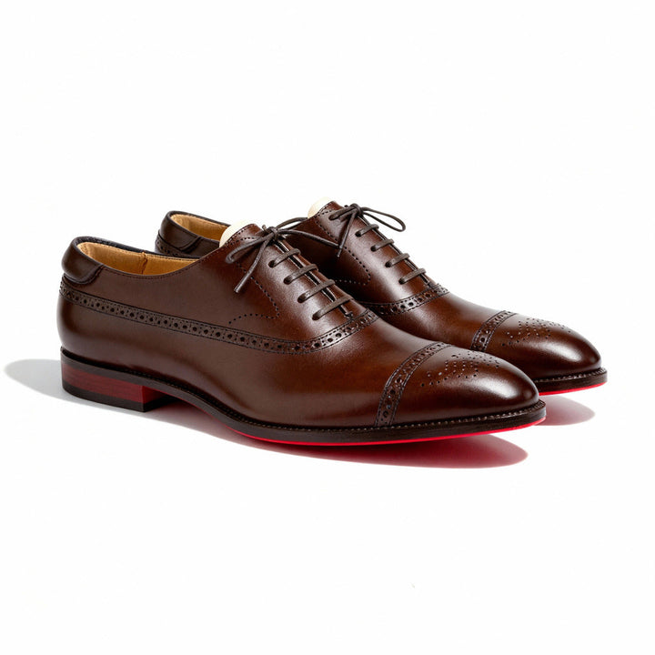 Zapato Ejecutivo de Punta Cerrada – Autoridad Silenciosa. Máximo Impacto.