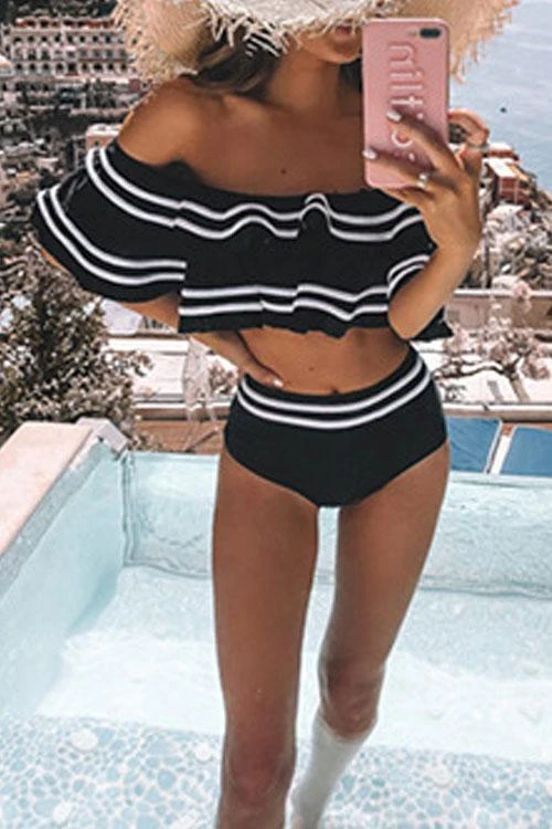 Conjunto de Bikini sin Mangas con Volantes – Elegancia Veraniega