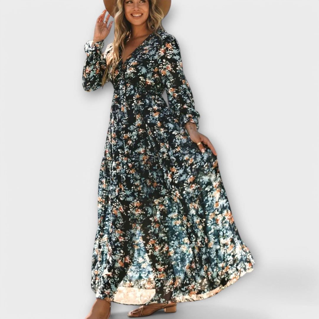 Maxi Dress with Elegant Lace Design