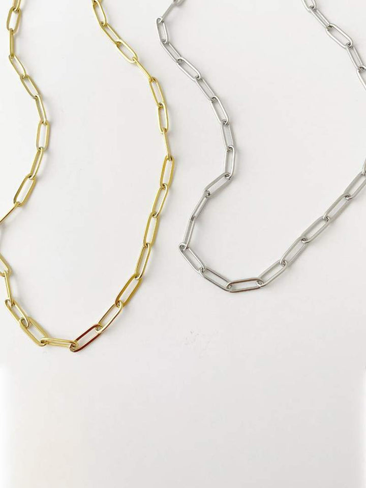 Collar con colgante inspirado en la bicicleta