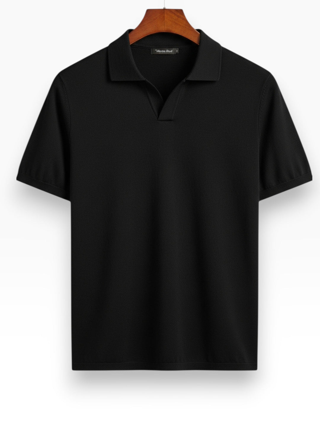 Levi — Polo Refinado con Estilo Contemporáneo
