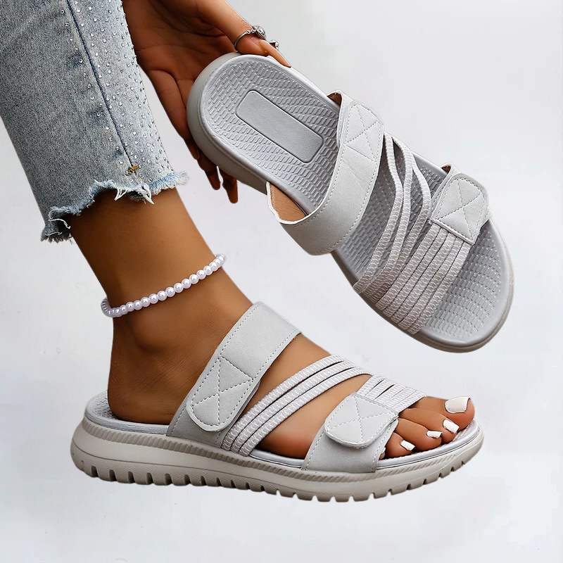 Sandalia deportiva plana para mujer