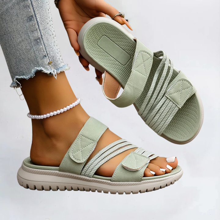 Sandalia deportiva plana para mujer