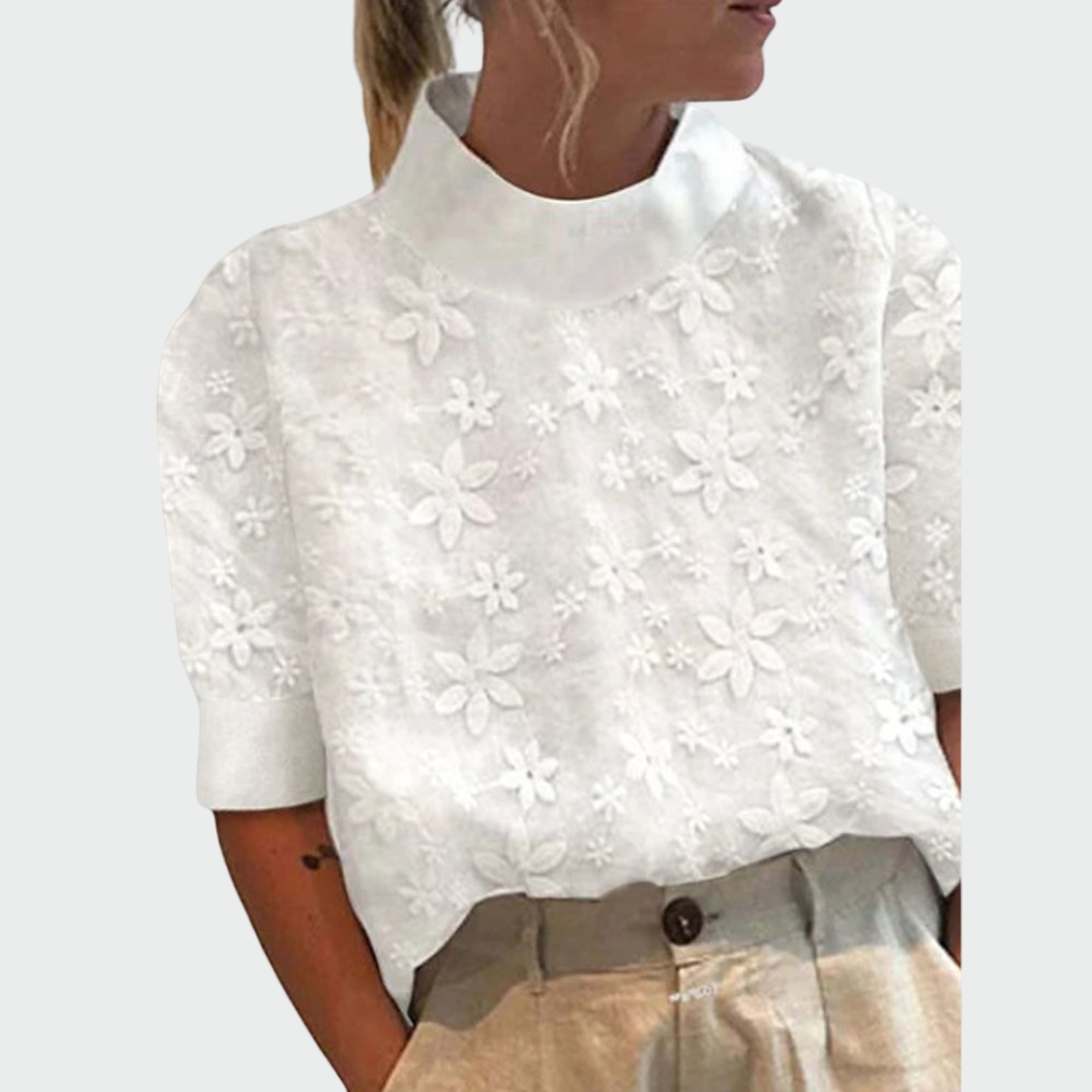 Blusa con cuello alto