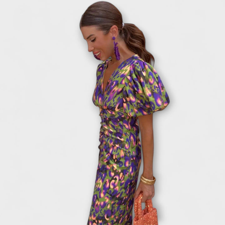Vanessa - Chic V-Neck Elegance Dress