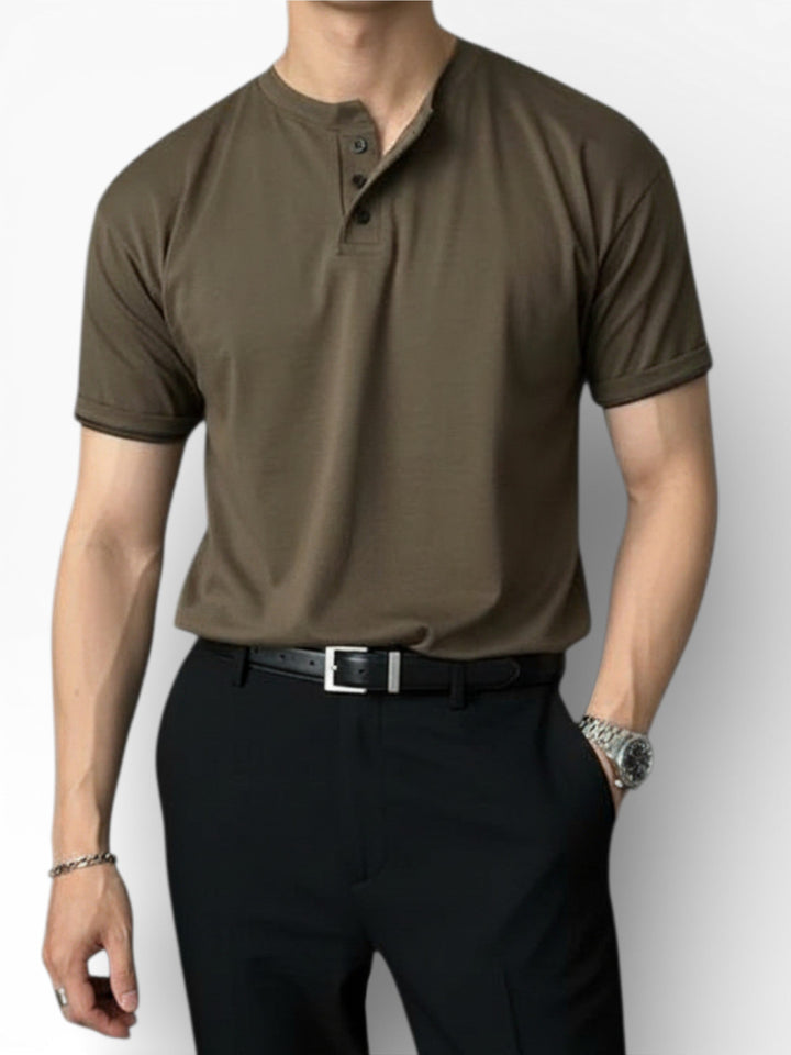 LUMEN TALLINN | Camisa Henley Atemporal con Corte Preciso